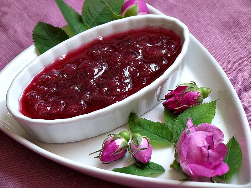 Trandafiri pentru dulceata